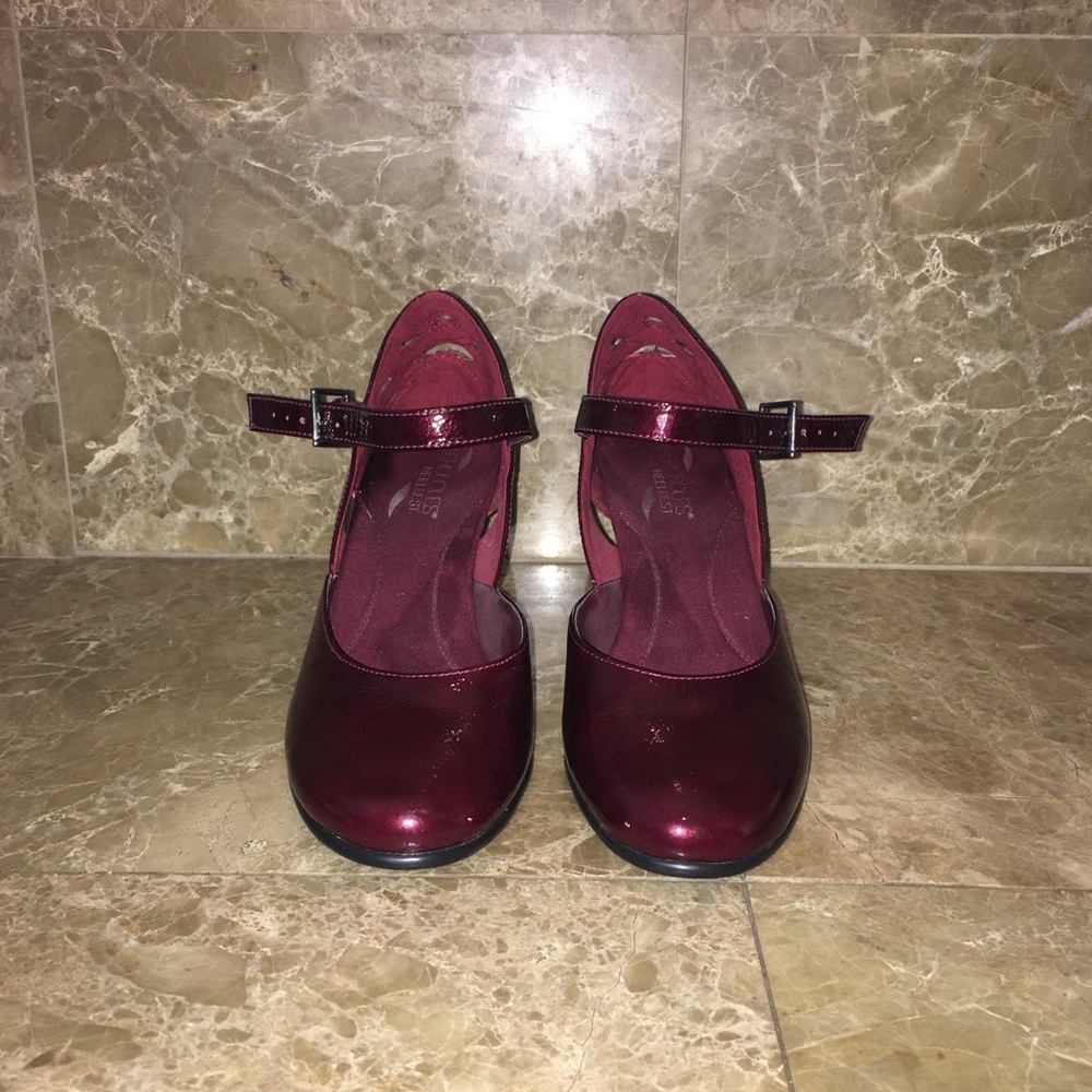 Maroon platforms worn once